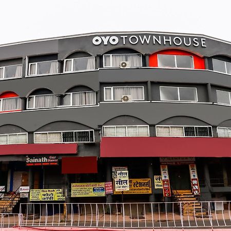 Super Townhouse Gandhi Hall Indore Exterior photo