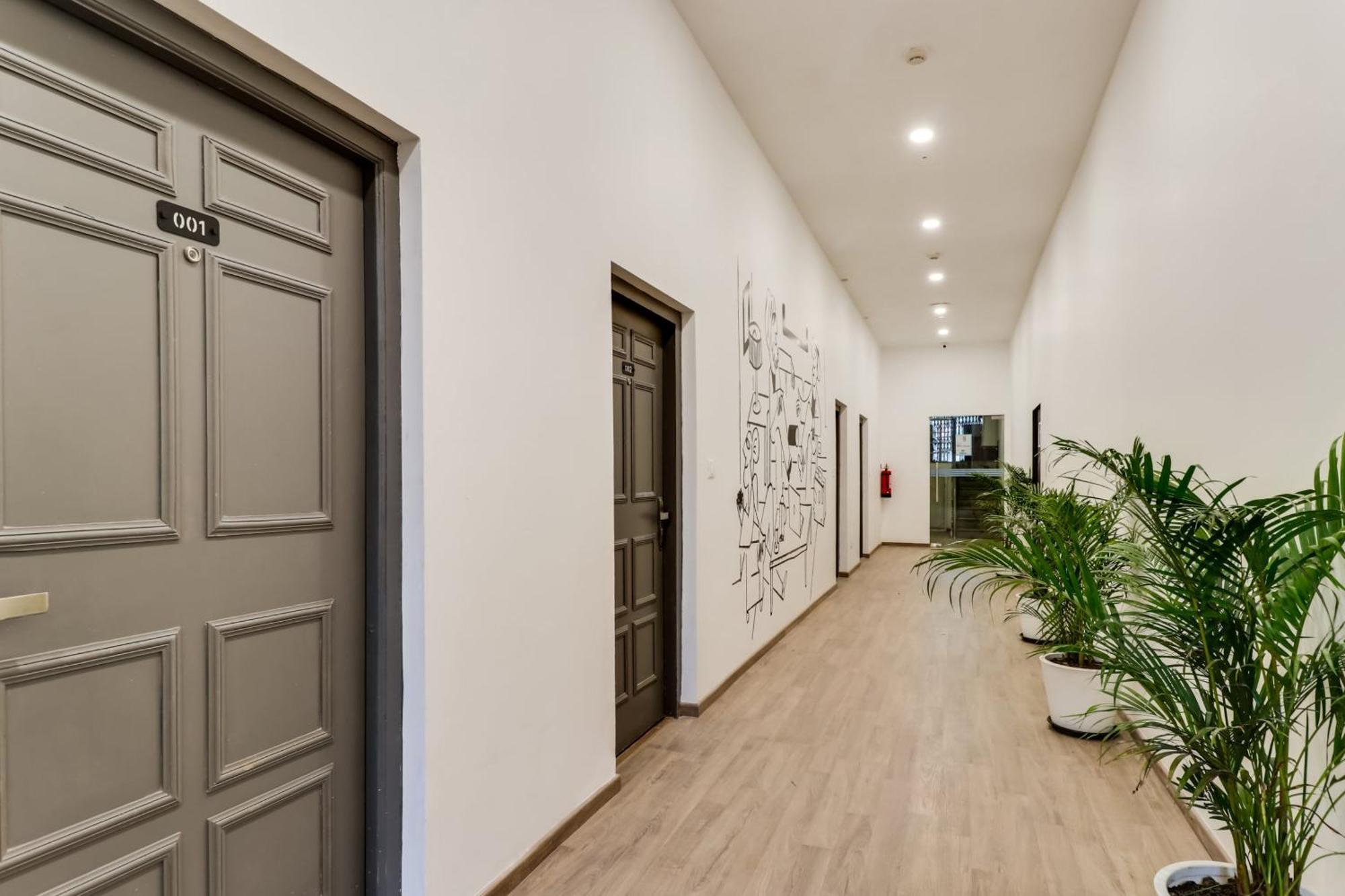 Super Townhouse Gandhi Hall Indore Exterior photo