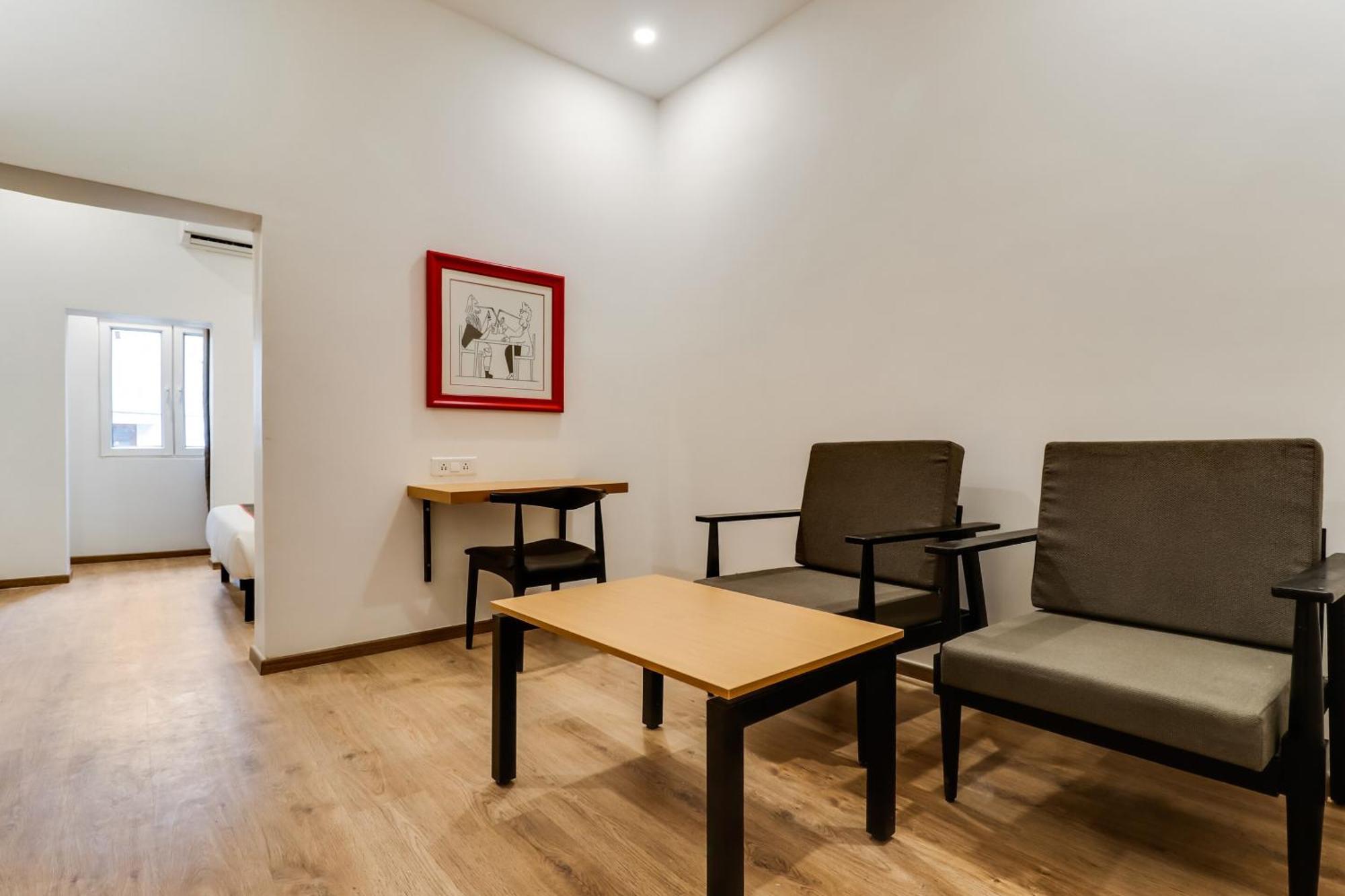 Super Townhouse Gandhi Hall Indore Exterior photo
